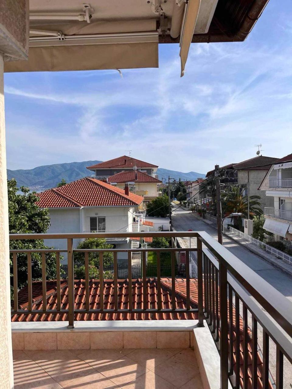 Melachrini Apartments Nea Vrasna Bagian luar foto