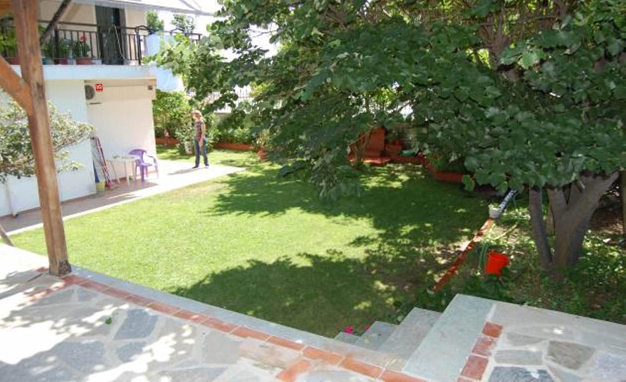 Melachrini Apartments Nea Vrasna Bagian luar foto