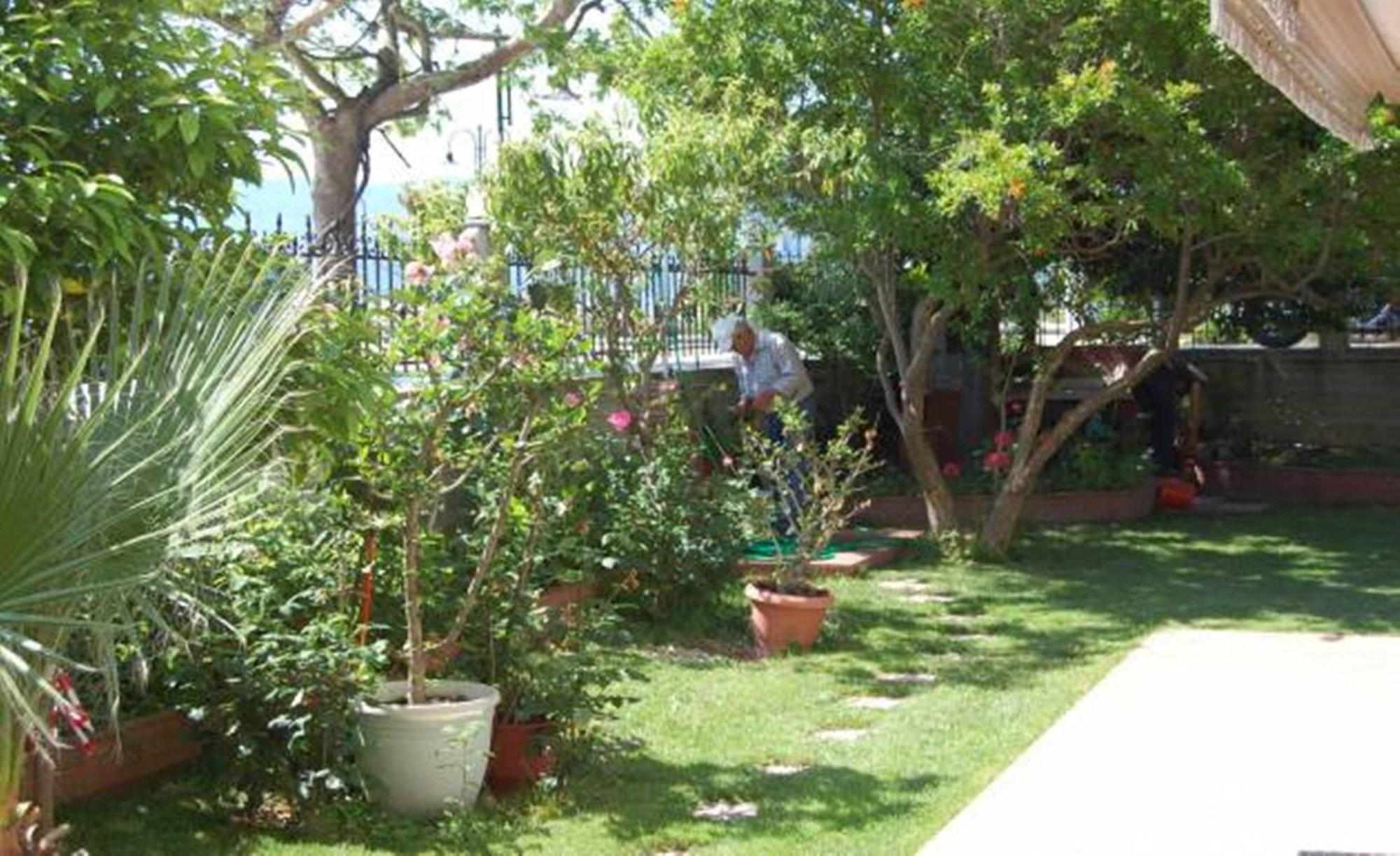 Melachrini Apartments Nea Vrasna Bagian luar foto