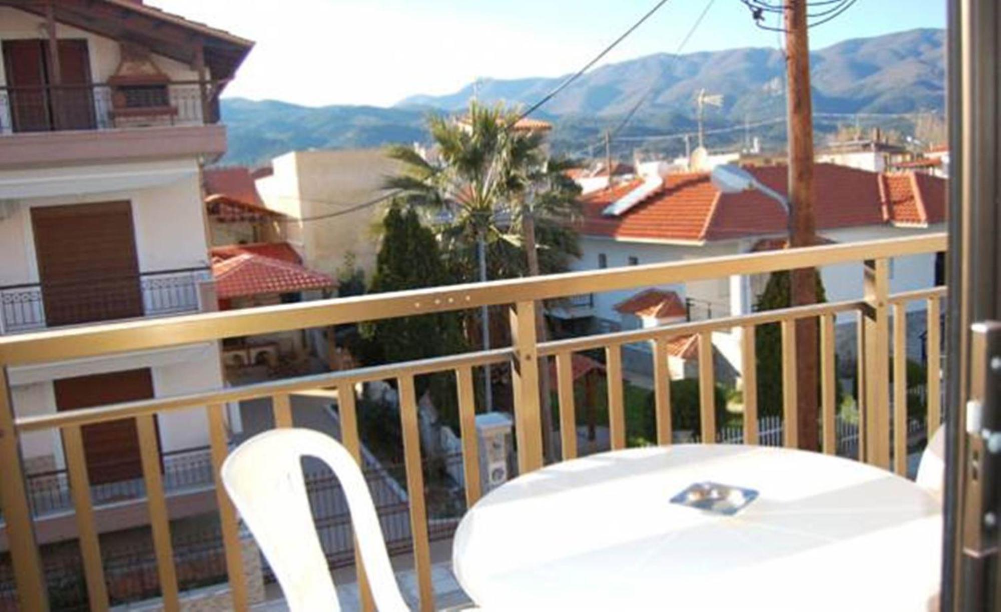 Melachrini Apartments Nea Vrasna Bagian luar foto