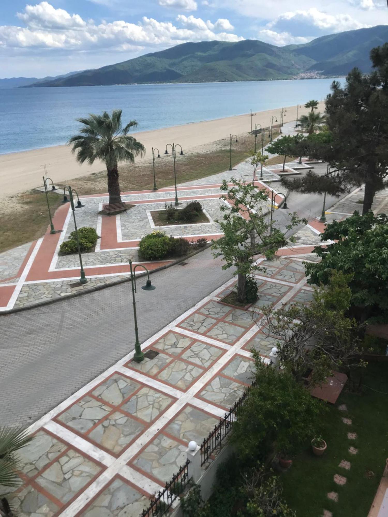 Melachrini Apartments Nea Vrasna Bagian luar foto