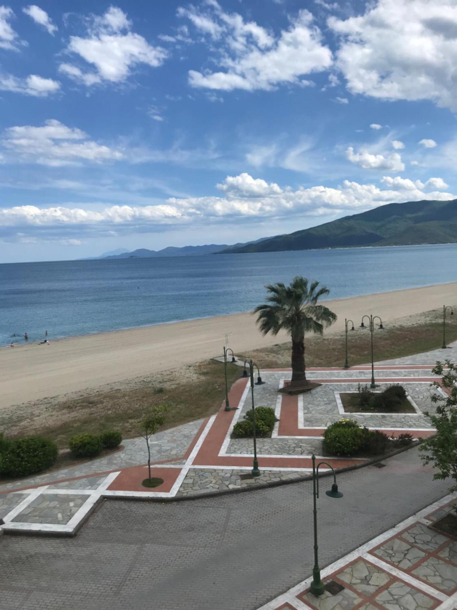 Melachrini Apartments Nea Vrasna Bagian luar foto