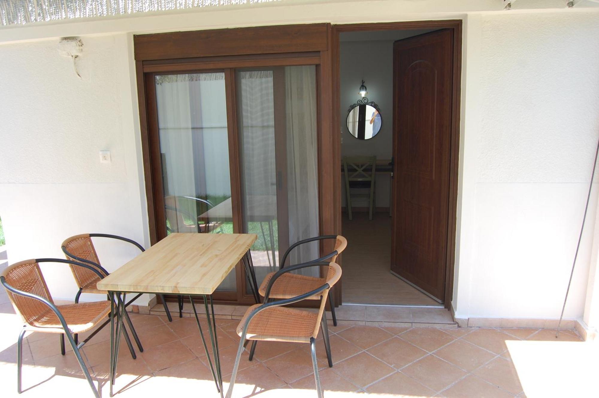 Melachrini Apartments Nea Vrasna Bagian luar foto